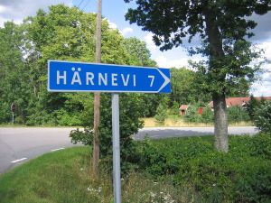 1280px-Härnevi_road_sign