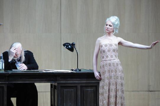 fricka_walkuere2_c_wilfried_hoesl