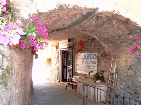 17477_massa_carrara_colonnata